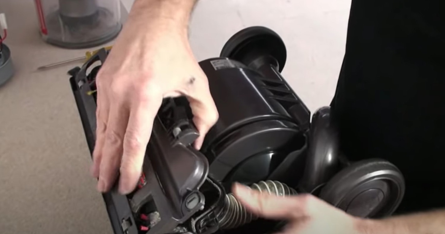 Dyson Motor Replacement remove the sole plate